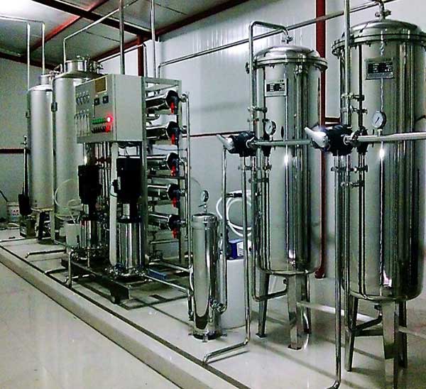 河北（běi）某（mǒu）鋼廠15T/H雙級反滲透+EDI純水係統