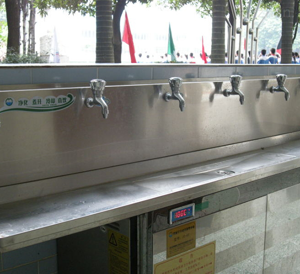 學校6龍頭開水（shuǐ）器